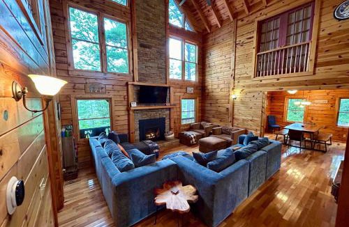 Rogers House | Terrapin Station - Valley View Hot Tub Game Room
