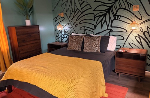 Hanover Apartment | The Atomic Loft - Stylish 2 Bedroom Apartment in Downtown Hanover