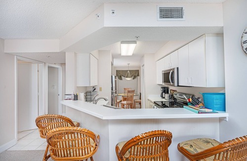Seawinds Condo Condo | The Beachsider at Ormond: Luxe Oceanfront Condo, balcony & pool. (Daytona Beach)