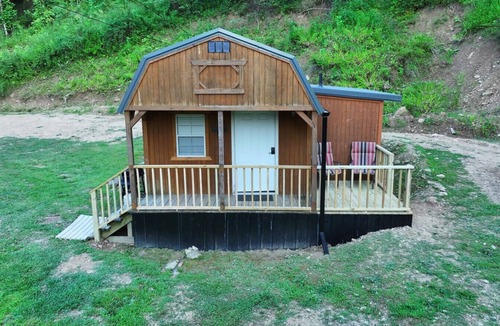 Boons Camp Cabin | The Boons Camp Cabin