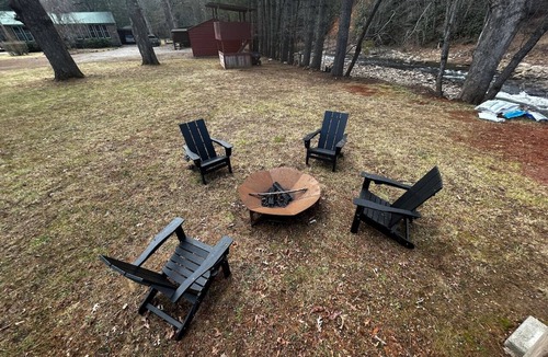 Canton Cabin | The Boundary River House