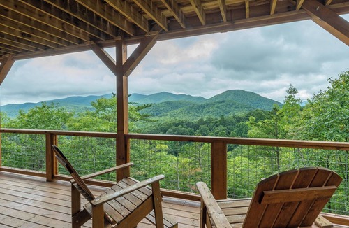 Black Mountain Cabin | The Brindle Barn | Pet Friendly, Fenced Yard & Stunning Views