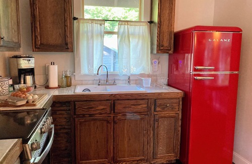 Woodfin Cottage | The Carriage House, elegance and nature in Asheville