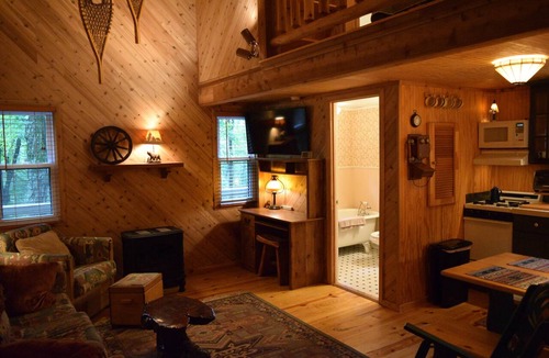 Franklin House | The Cave Cabin - Escape to WV