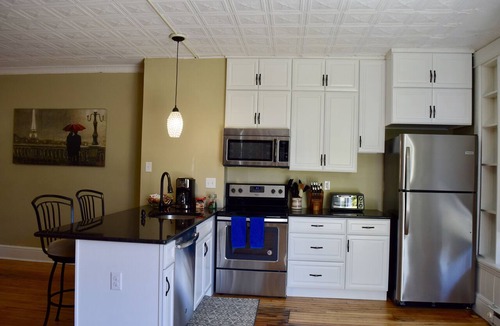 Boonsboro Apartment | The Corner House in Historic Boonsboro-Studio Apt