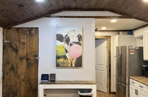 Bluefield House | The Cozy Cow Cottage