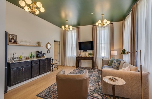 Elizabethton Apartment | The Downtown Post The Brady Suite