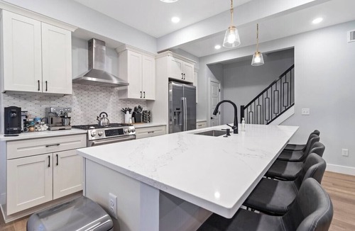 Oakley House | The Gold Standard of Oakley New Construc 4bd/4.5bt