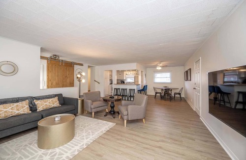 Ludlow Apartment | The Grand Elm Suite 2