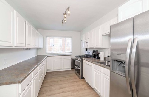 Ludlow Apartment | The Grand Elm Suites