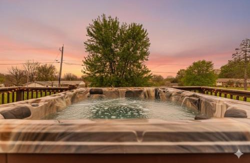 Frankfort House | The Kentucky Bluegrass Retreat