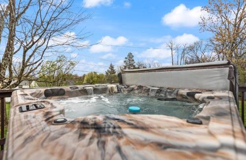 Frankfort House | The Kentucky Bluegrass Retreat