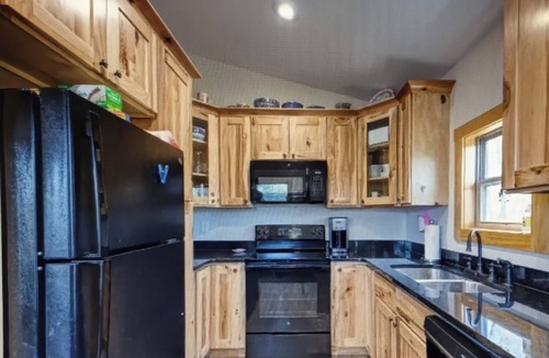 Dandridge House | The Lake Cottage on the Peninsula.