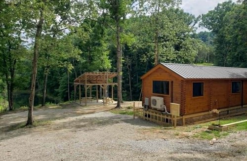 Clay City Cabin | The Lakeview Cabin and Highland Retreat