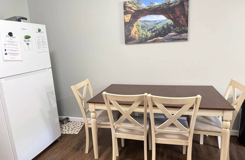 Stanton Apartment | The Lazy Hiker I Cozy 2BR I 15m to RRG I Wi-Fi