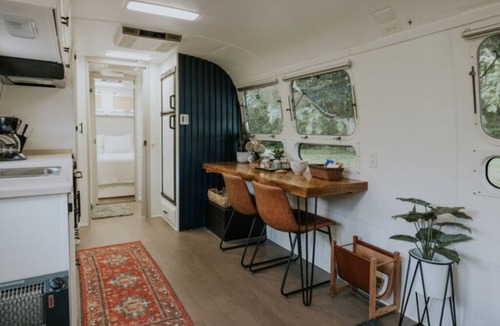 Flag Pond House | The Mimi Unit 9- Not Pet Friendly - Glamping Retro