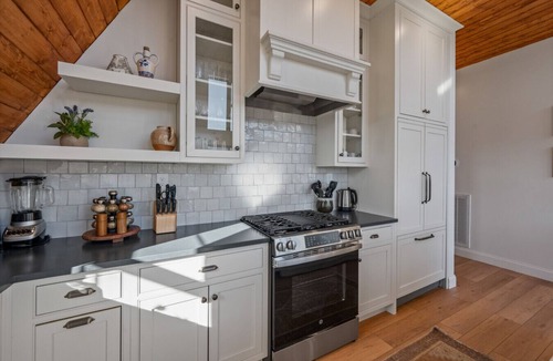 Chalet Village North Cabin | The Overlook at Chalet Village: Hot Tub+Games+MORE