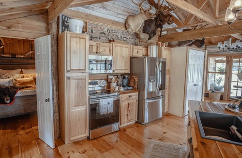 Washburn House | The Party House at Bear Creek Lodge
