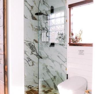 Fairview House | The Rosewood Cottage - Sauna, Soak, and Luxury