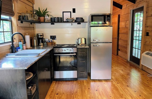 Lake Lure Cabin | The Shaded Crest (Adults Only 21+)