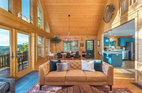 Wolf Laurel Cabin | The Skybox - Voted #1 Cabin in Asheville