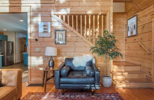Wolf Laurel Cabin | The Skybox - Voted #1 Cabin in Asheville
