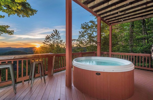 Wolf Laurel Cabin | The Skybox - Voted #1 Cabin in Asheville