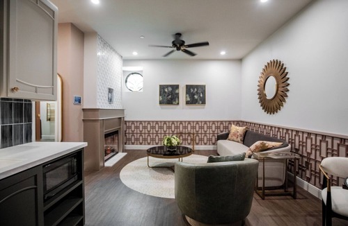 Springdale Apartment | The Star on Spring