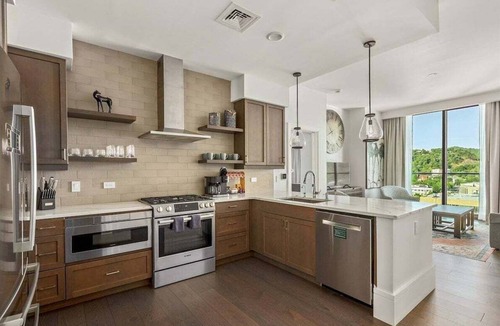 Downtown Asheville Condo | The Views Over Pack Square | Arras Vacation Rental