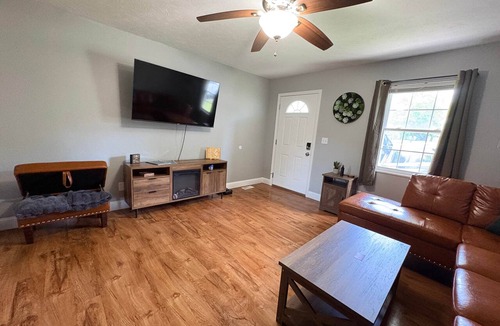Stanton House | The Wanderers Nest I Cozy 2BR I 15m to RRG I Wi-Fi