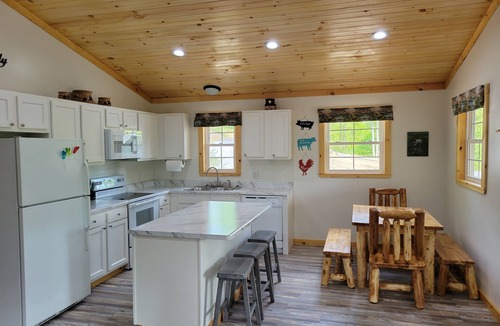 French Creek Cottage | The Wildflower Cottage at Mountain Paradise