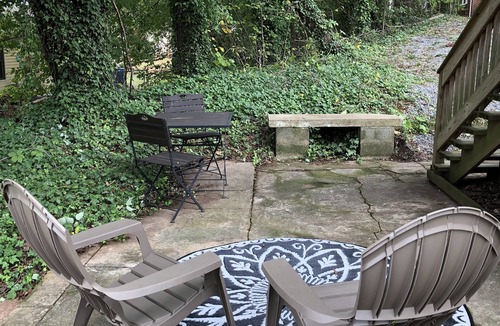 Statesville Apartment | The Writers Nest Peaceful studio apartment near historic downtown