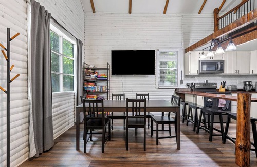 Rogers Cabin | This cabin is a 2 bedroom(s), 1 bathrooms, located in Rogers, KY.