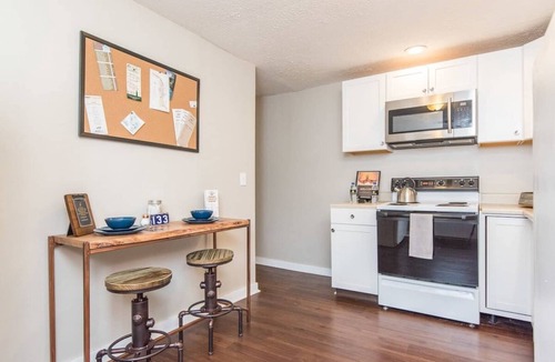 Frankfort House | This house is a 2 bedroom(s), 1 bathrooms, located in Frankfort, KY.