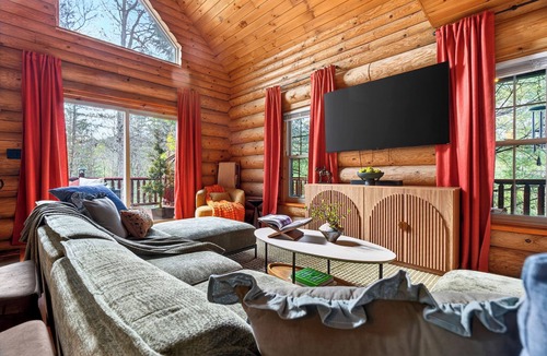 Saint Helens Cabin | Timbercrest Grove-RRG - Hot Tub - Fire pit