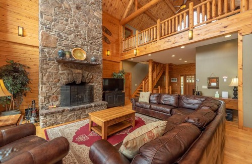 Thayerville House | Timberlodge