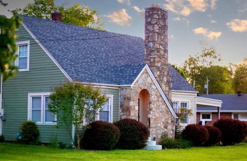Elizabethton House | Tranquil TN Escape! Book Your Stay In Elizabethton