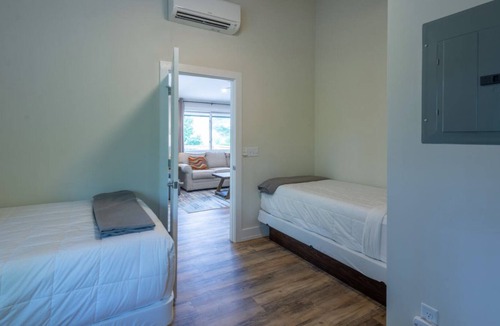 Canton House | Tree House Lodging One in Springdale Golf Resort