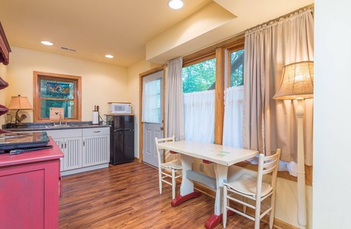 Black Mountain House | Tree Top Too | Montreat Home with Grill, Hot Tub & Partial Mountain Views!