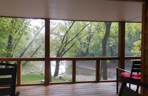 Farmers Cabin | Triplett Creek Cabin Rental with Scenic Views – Near Cave Run Lake!