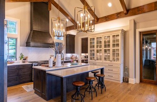 Banner Elk House | Twin Boulder Lodge at Eagles Nest: big views, outdoor fireplaces, hot tub, arcade