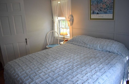 Northwest Harwich House | Two bedroom just .4 miles from Pleasant Street Beach
