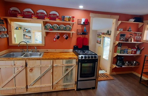 Butler House | Unique Bonnie and Cyde Mountainside Retreat! Check out this hidden gem hideway!