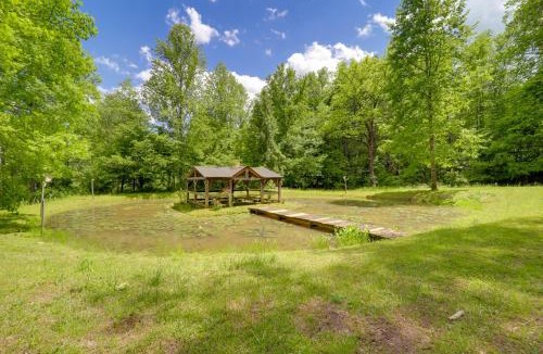 Vein Mountain Apartment | Unwind in Nature: Marion Cabin 11 Mi to Lake Lure!