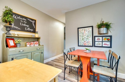 Cotter House | Updated Cotter Cottage: Walk to White River!