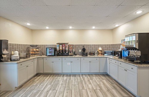 Townsend Hotel | Updated Family Getaway Suite
