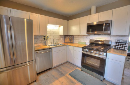 Colorado Springs House | Updated/Garden of the Gods
