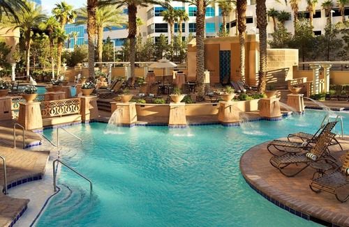 Las Vegas Strip House | Vacation, Work, or Conference on the Boulevard