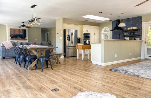 Lake Lure House | ★Views★Golf Cart Included★Behind Resort Gate★Member Areas Included