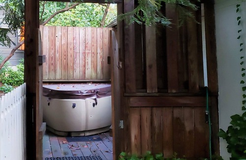 Lake Lure Cottage | Vintage mountain cottage with modern amenities, comfort and charm